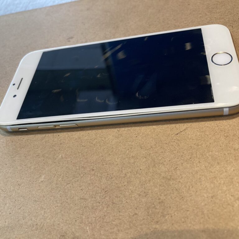 iPhone6の修理前の状態