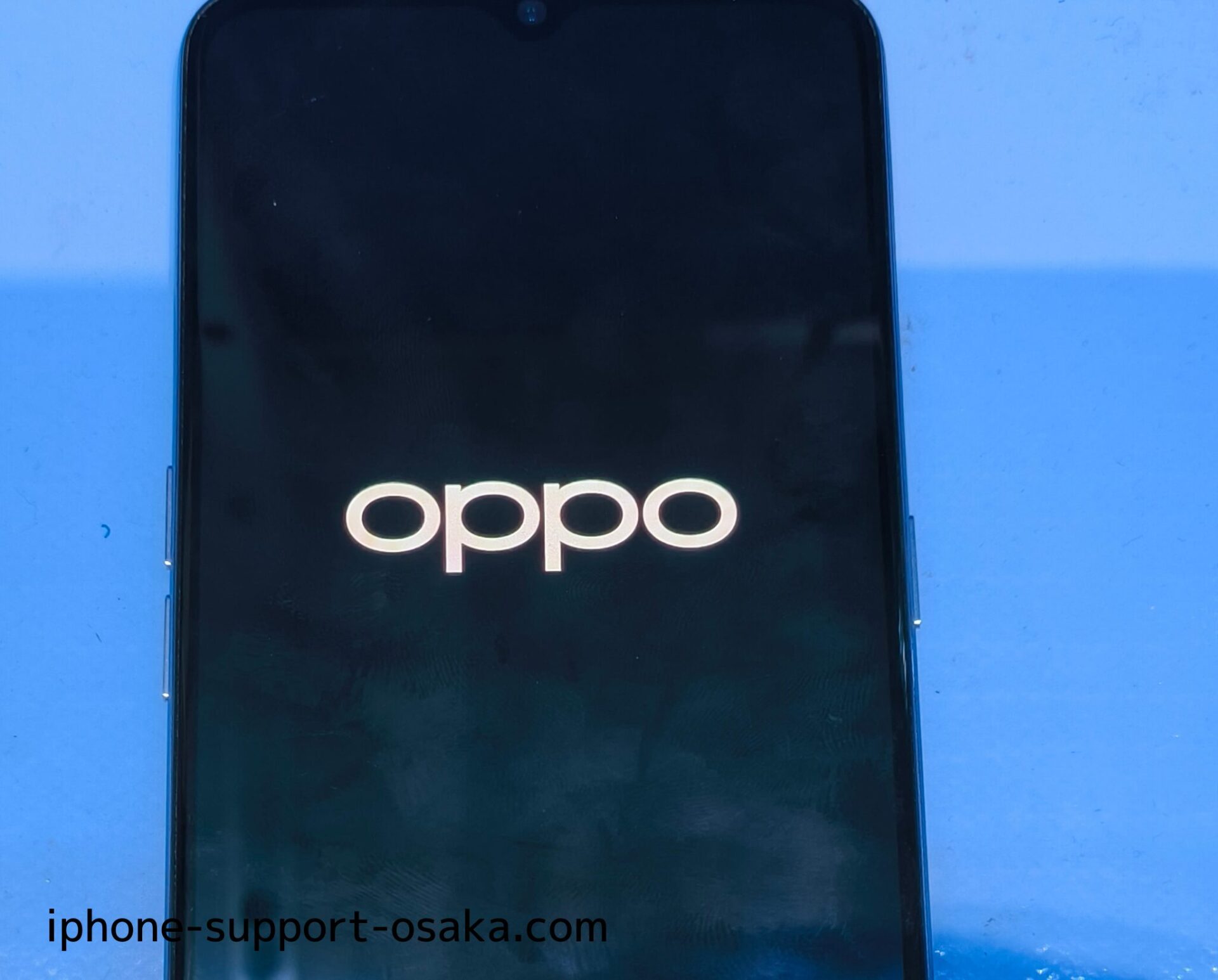 Oppo Reno3 A 修理後の状態です。