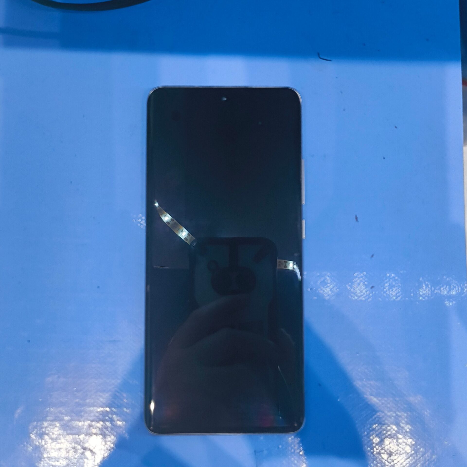 xiaomi12s修理前の状態